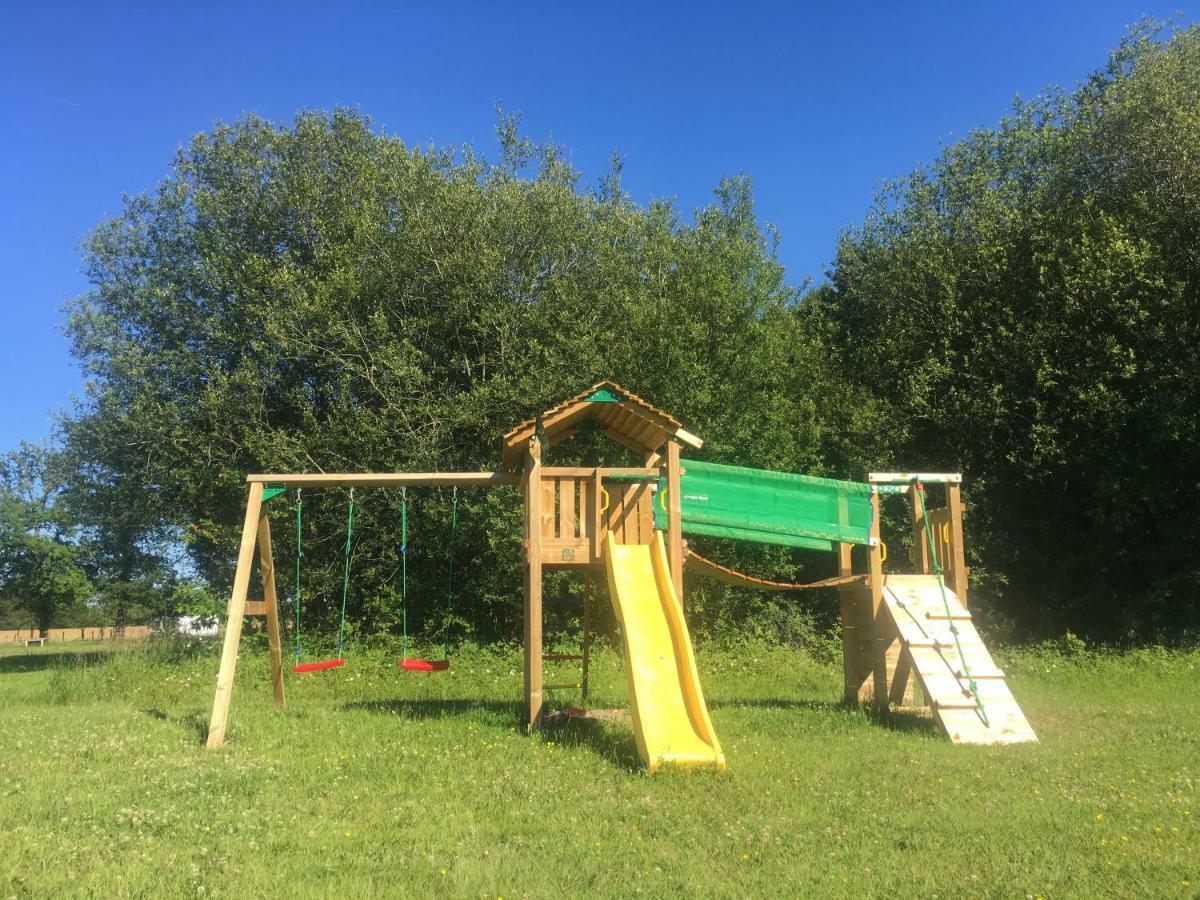 Fonclaire Holidays Mortemart Экстерьер фото